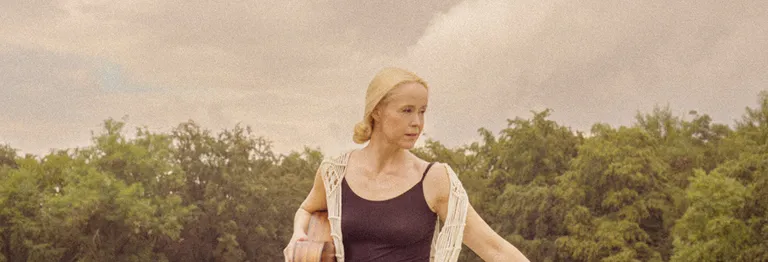 Tina Dickow banner